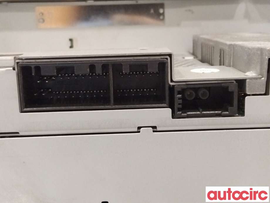 Bilstereo til Land Rover Discovery 2005-2009 (Type III) (LAND-ROVER|VUX500340|AL053279252)