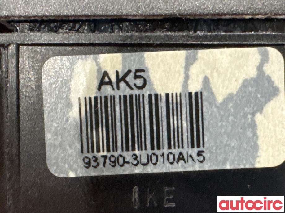 Bryter nødblink til Kia Sportage 2010-2016 (Type III)  (KIA|937903U010AK5||93790-3U010AK5)