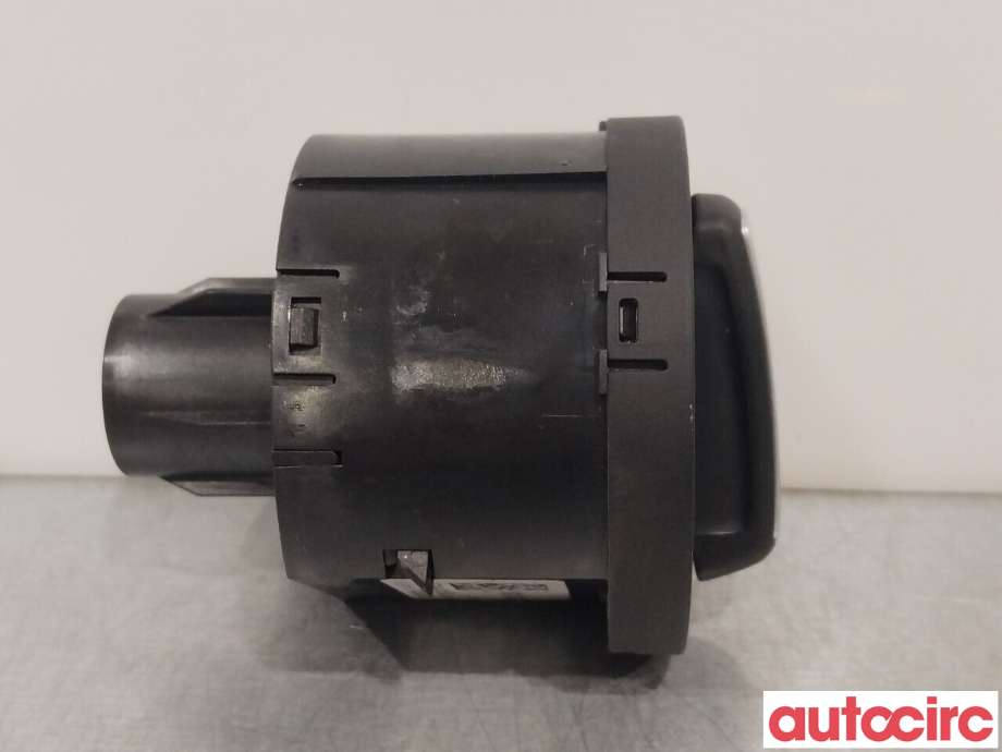 Bryter lys til VW Golf VII 2012-2017 (Fase 1) (VOLKSWAGEN|5G0941431BD)