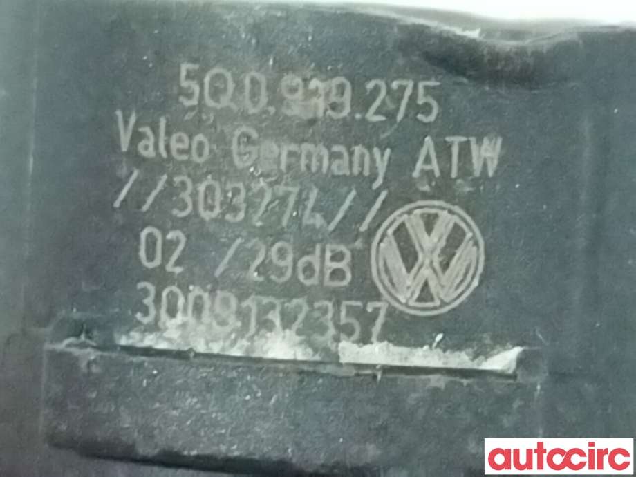 Parkeringssensor foran til VW Golf VII 2012-2017 (Fase 1) (VOLKSWAGEN|5Q0919275)