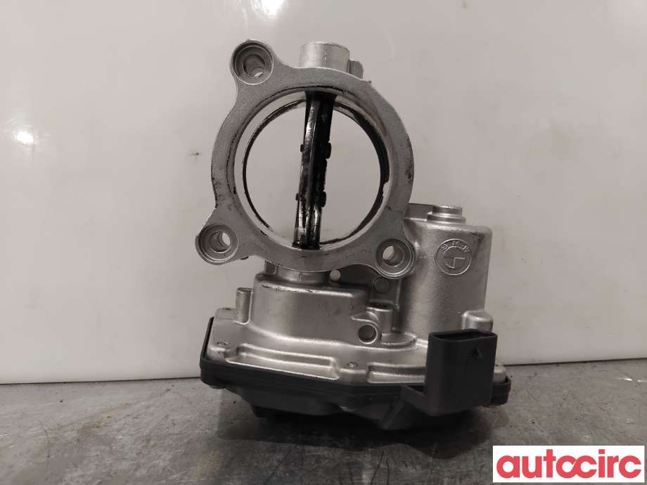 Spjeldhus til Toyota Verso 2009-2016 (Type III) (TOYOTA|22030WA010|50836904|13543465672)