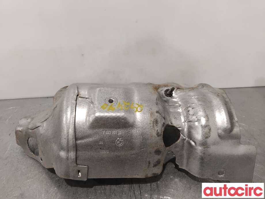 Eksos diverse til Toyota Verso 2009-2016 (Type III) (TOYOTA|25586YV010||7823869)