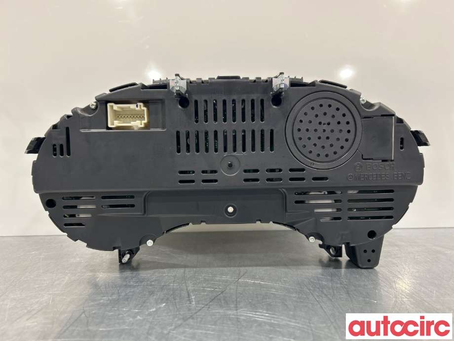 Instrumentpanel til Mercedes GLA 2014-2020 (X156) (X156) (MERCEDES|A1569001703|A1569004202)