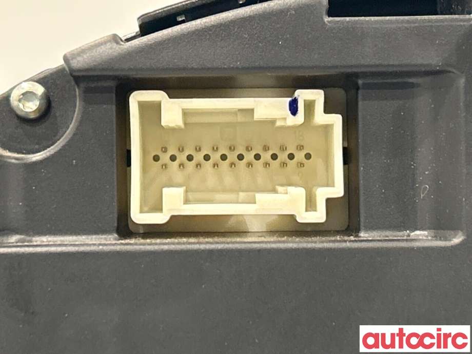 Instrumentpanel til Mercedes GLA 2014-2020 (X156) (X156) (MERCEDES|A1569001703|A1569004202)