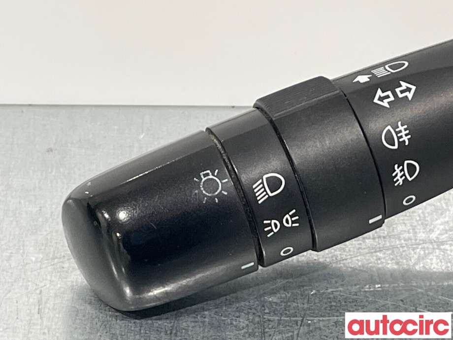 Bryter blink til Toyota Yaris 2012-2014 (Type III, Fase 1)  (TOYOTA|841400D300)