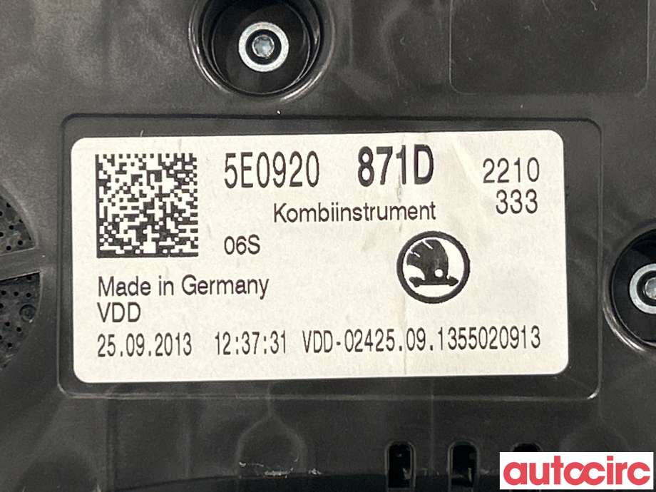 Instrumentpanel til Škoda Octavia 2013-2016 (Type III, Fase 1)  (SKODA|8E0920871D|A2C83637200|5E0920871D)
