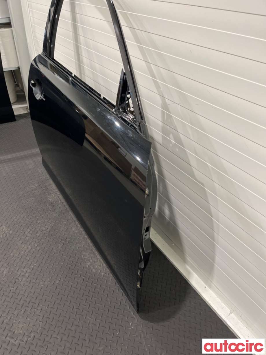 Dør høyre foran til Øvrige personbiler Infiniti FX 2003-2008  (INFINITI|H0100CG0MM|)