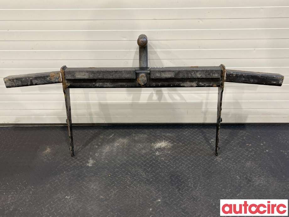 Hengerfeste til VW Transporter / Caravelle 2015-2019 (T6) (T6) (VOLKSWAGEN|7H0803881P|321646|7H0803881F)