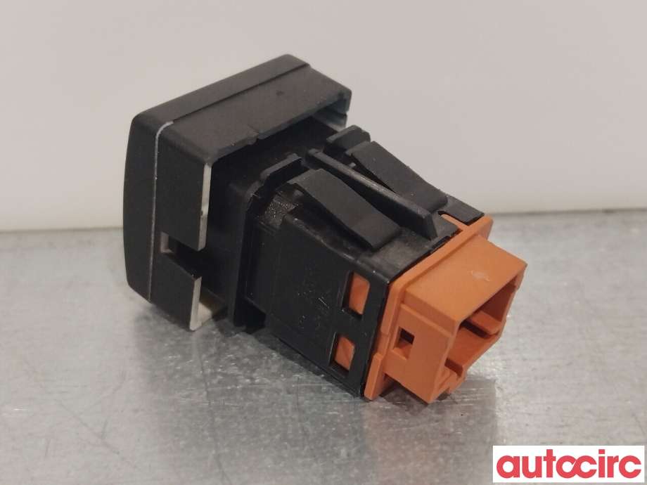 Bryter Antispinn til Peugeot Partner 2015-2019 (Type II, Fase 2)  (PEUGEOT|98024711XT)