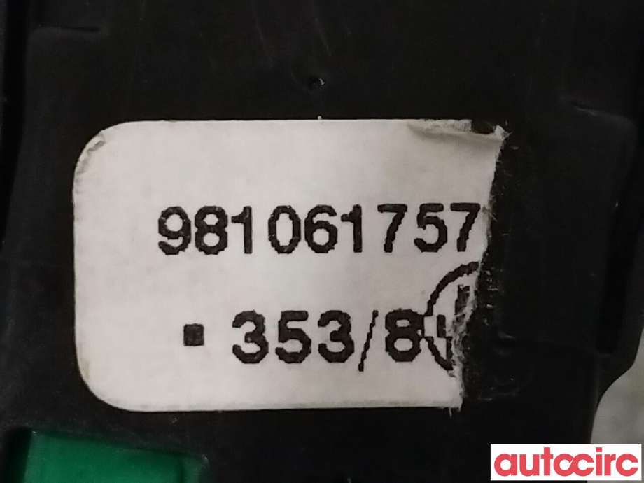 Bryter diverse til Peugeot 5008 2017-->> (Type II) (PEUGEOT|98106174ZD|9810617577)