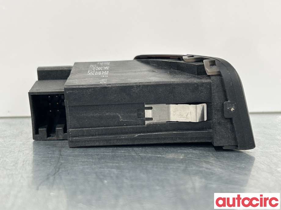 Diverse deler til Audi A4 2007-2014 (Type IV) (B8) (B8) (AUDI|8K1941509A)