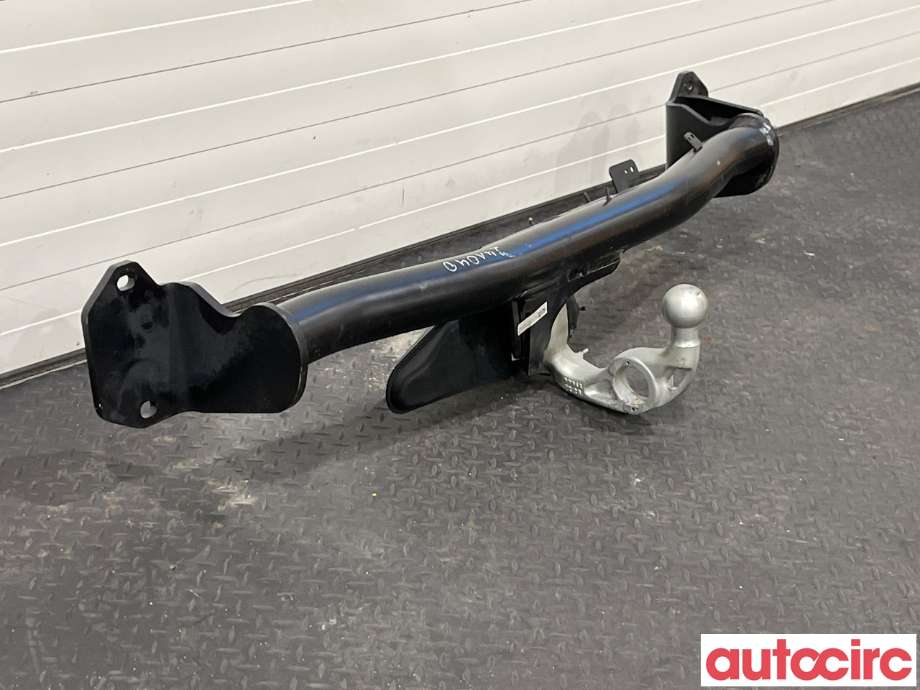 Hengerfeste til BMW X1 2022-->> (U11) (U11) (BMW|51125A481D4|E643|55R-023128)