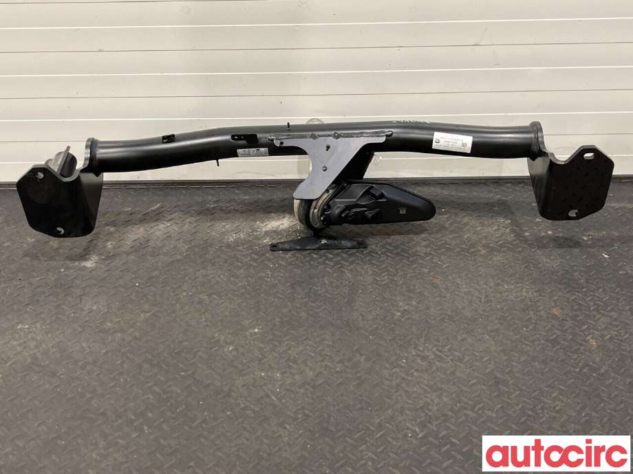 Hengerfeste til BMW X1 2022-->> (U11) (U11) (BMW|51125A481D4|E643|55R-023128)