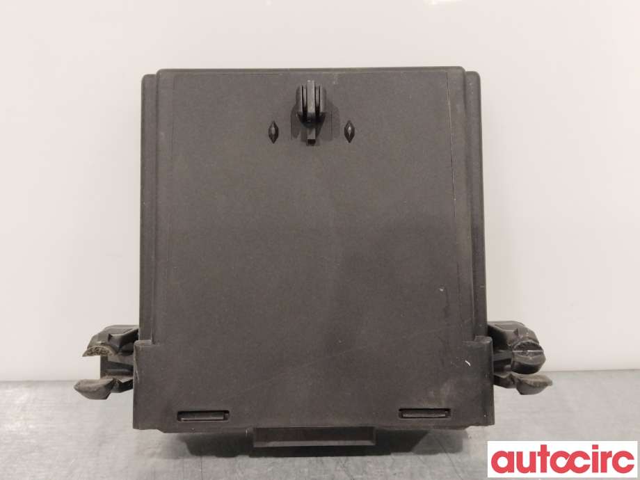 Diverse deler til VW Golf, Plus/Cross 2005-2009 (Fase 1)  (VOLKSWAGEN|7N0907530H|1K0907530L)