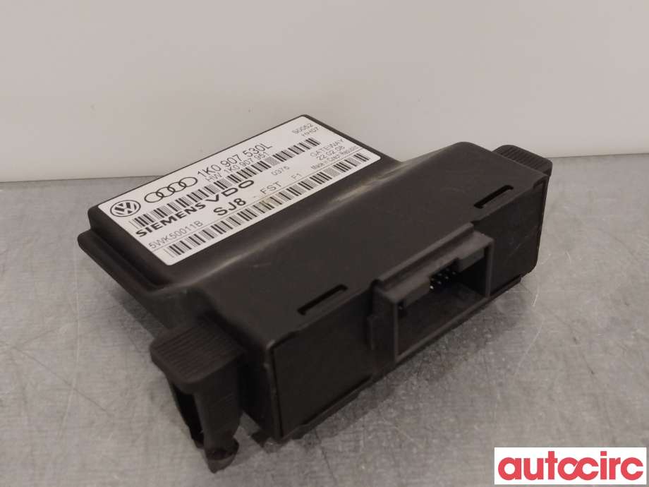 Diverse deler til VW Golf, Plus/Cross 2005-2009 (Fase 1)  (VOLKSWAGEN|7N0907530H|1K0907530L)