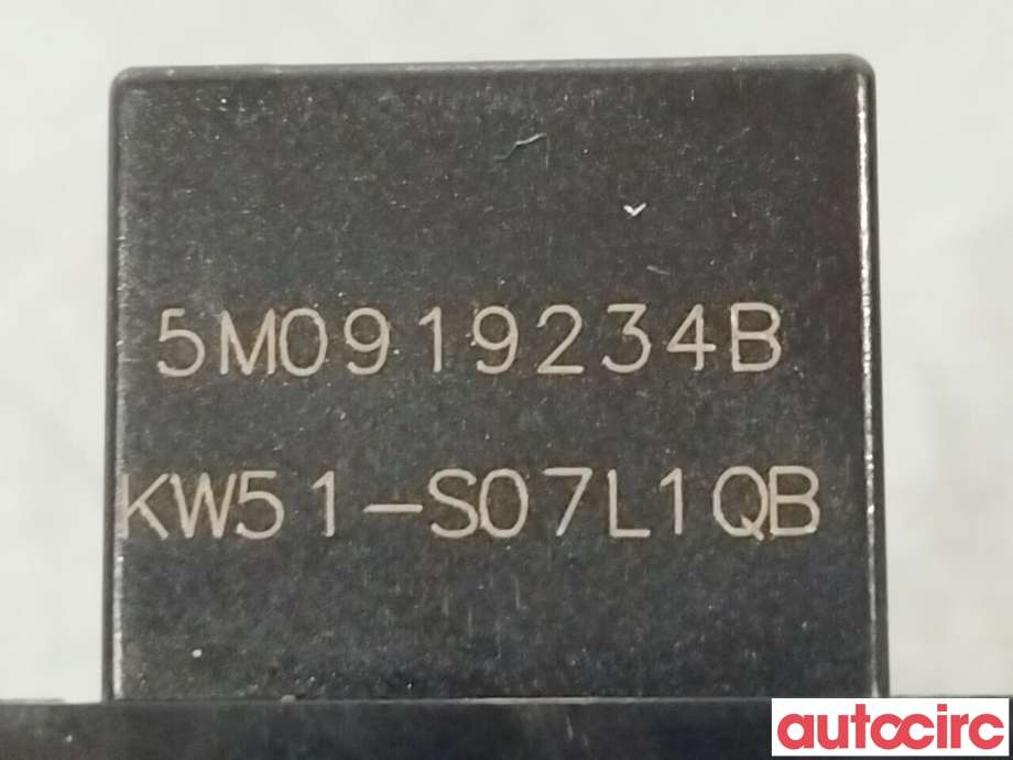 Bryter diverse til VW Golf, Plus/Cross 2005-2009 (Fase 1)  (VOLKSWAGEN|5M0919234B)