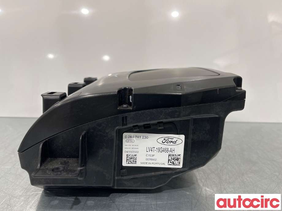 Instrumentpanel til Ford Kuga 2019-->> (Type III)  (FORD|2556327|LV4T-19G468-AH)
