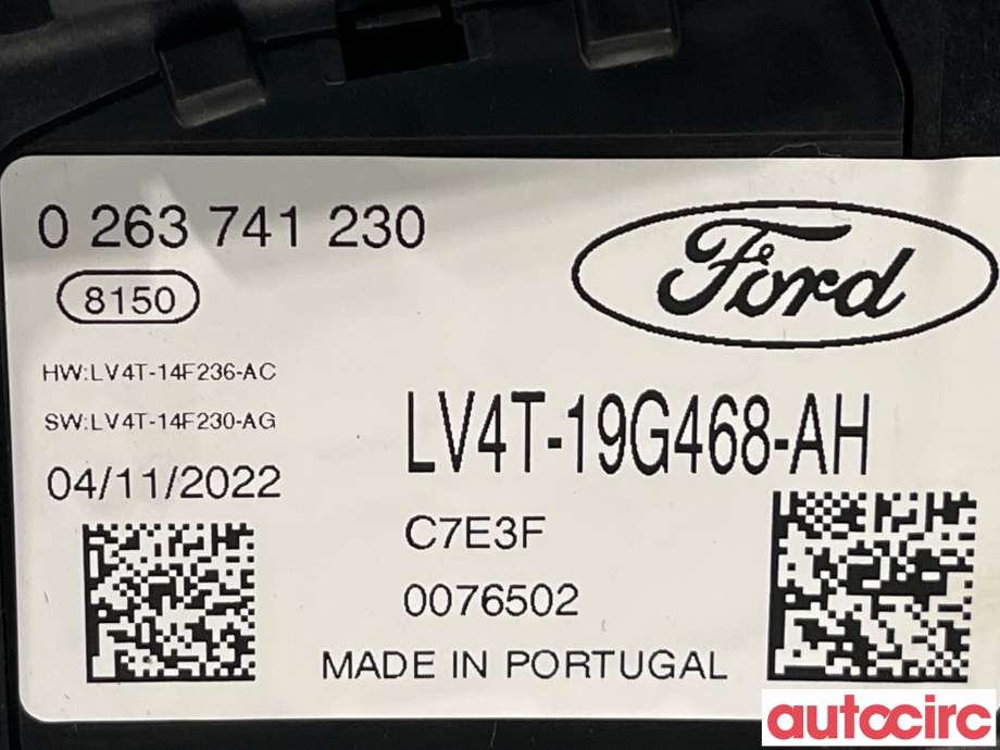 Instrumentpanel til Ford Kuga 2019-->> (Type III)  (FORD|2556327|LV4T-19G468-AH)