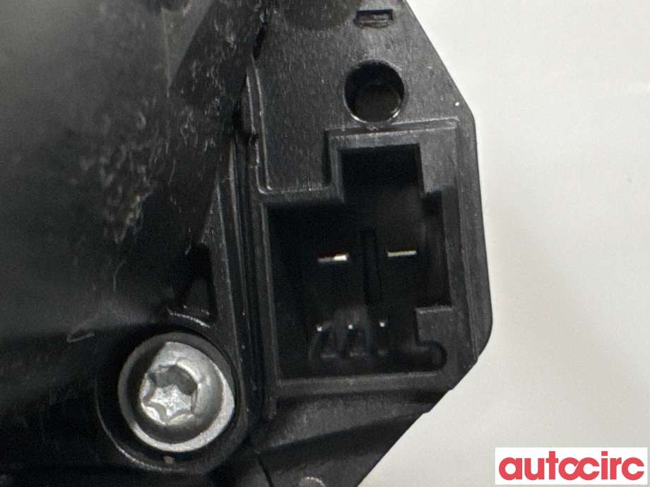 Sikkerhetsbelte foran høyre til VW ID.3 2020-->>  (VOLKSWAGEN|10B857706G||10B857706H)
