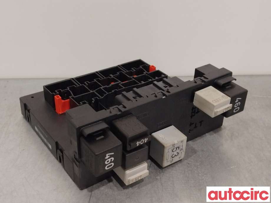 Styreenhet diverse til VW Golf, Plus/Cross 2005-2009 (Fase 1)  (VOLKSWAGEN|3C0937049AJ|)
