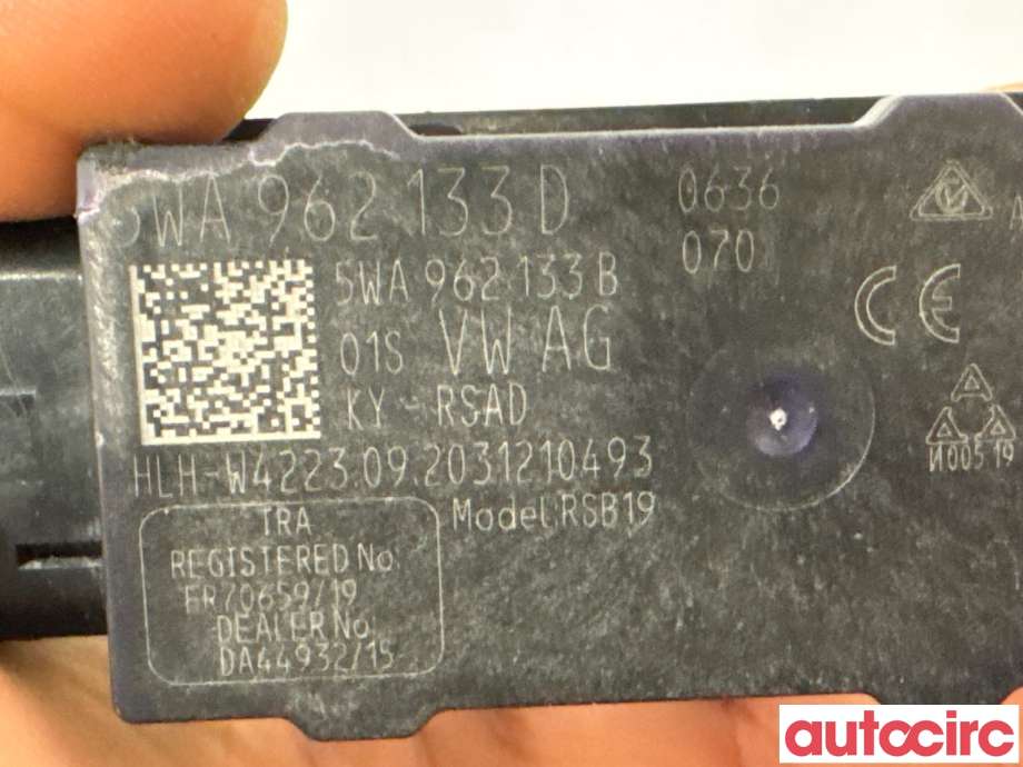 Diverse deler til VW ID.3 2020-->>  (VOLKSWAGEN|5WA962133D|RSB19)