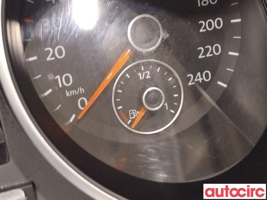 Instrumentpanel til VW Golf VI 2008-2012  (VOLKSWAGEN|5K0920871A|VDD-02422-01|5K0920871AX)
