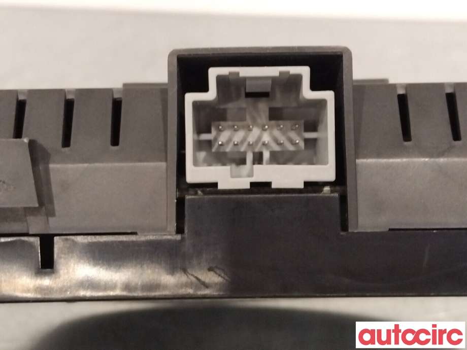 Instrumentpanel til Ford Focus 2004-2007 (Type II, Fase 1) (FORD|1436613|JAEA021631|6M5T-10B944-AD)