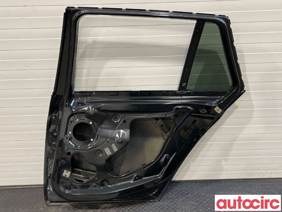 Dør høyre bak til BMW 3-Serie 2012-2018 (F30/F31/F34) (F30/F31/F34) (BMW|41009628766|41007298526)