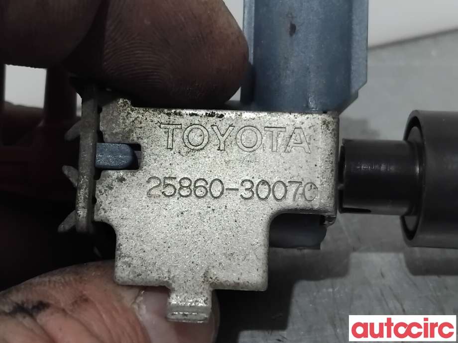 Vakuumventil til Toyota Yaris 2012-2014 (Type III, Fase 1)  (TOYOTA|2586030070||25860-30070)