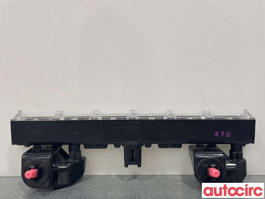 Baklykt bremselys bakrute til Toyota Auris 2015-2019 (Type II, Fase 2)  (TOYOTA|8157012440|)