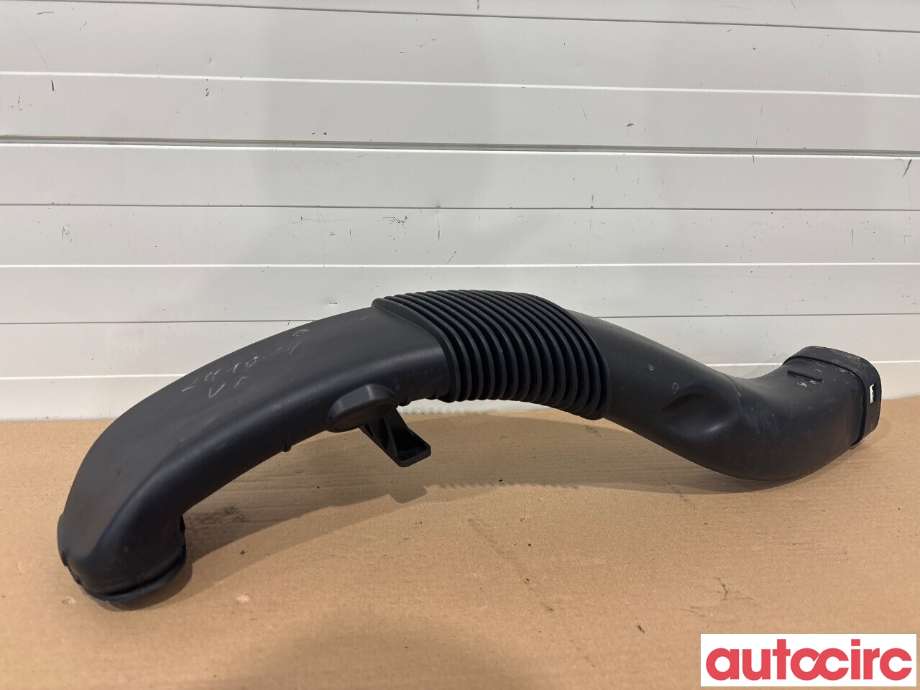 Luftslange innsug til BMW X6 2008-2014 (E71/E72) (E71/E72) (BMW|13717577447)