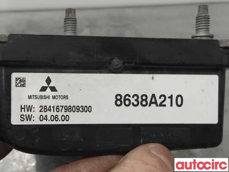 Sensor radar til Mitsubishi Outlander 2015-->> (Type III, Fase 2)  (MITSUBISHI|8638A210|0697-12-2496)
