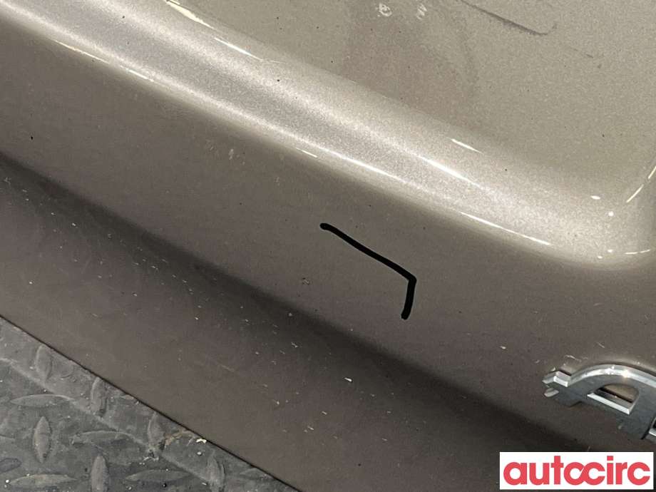 Bakluke til Toyota Auris 2013-2015 (Type II, Fase 1) (TOYOTA|6700502260)