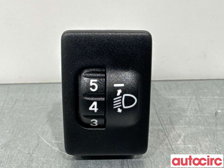 Frontlykter til Toyota Auris 2015-2019 (Type II, Fase 2)  (TOYOTA|8415202080|)