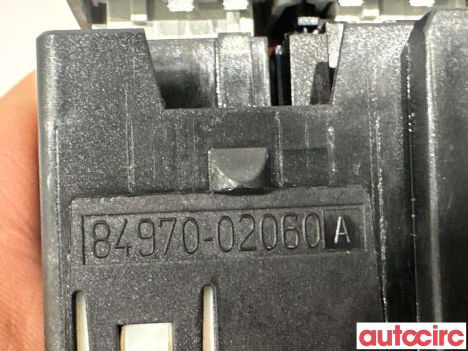Bryter diverse til Toyota Auris 2015-2019 (Type II, Fase 2)  (TOYOTA|8497002060||84970-02060)