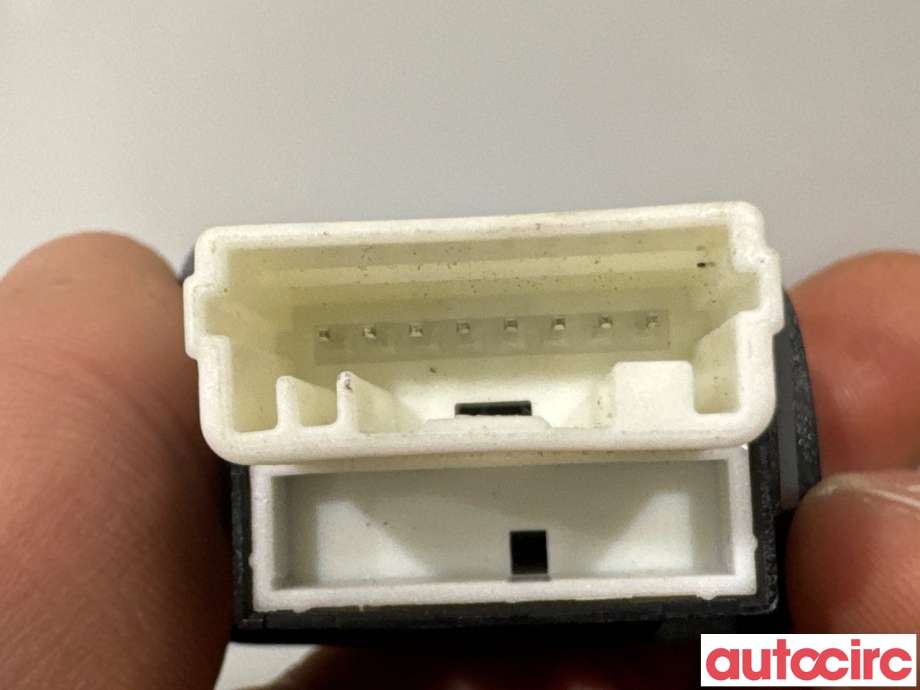 Bryter elektrisk håndbrekk/parkbrems til Toyota Auris 2015-2019 (Type II, Fase 2) (TOYOTA|8471802020||84718-02020)