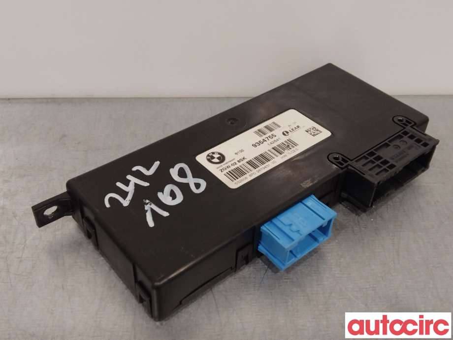 Diverse deler til BMW 5-Serie 2010-2017 (F10/F11) (F10/F11) (BMW|61359393659|61359354755)