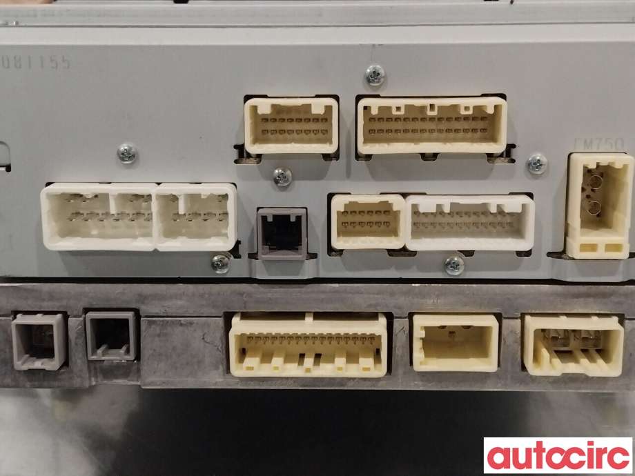 Bilstereo til Toyota Avensis 2009-2015 (Type III, Fase 1)  (TOYOTA|8614005010)