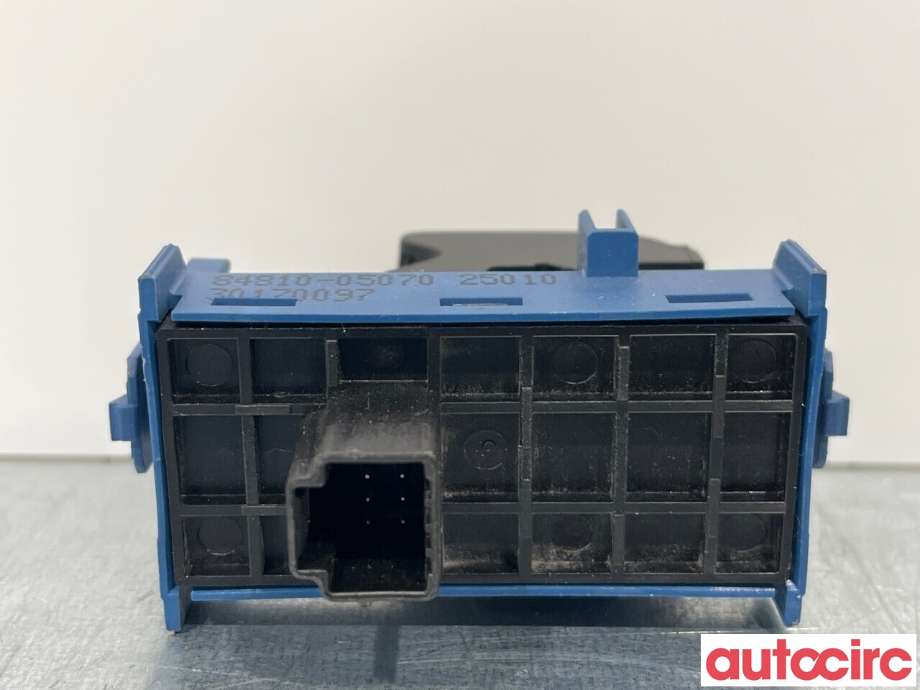 Bryter ruteheis til Toyota Avensis 2009-2015 (Type III, Fase 1)  (TOYOTA|8481005070)
