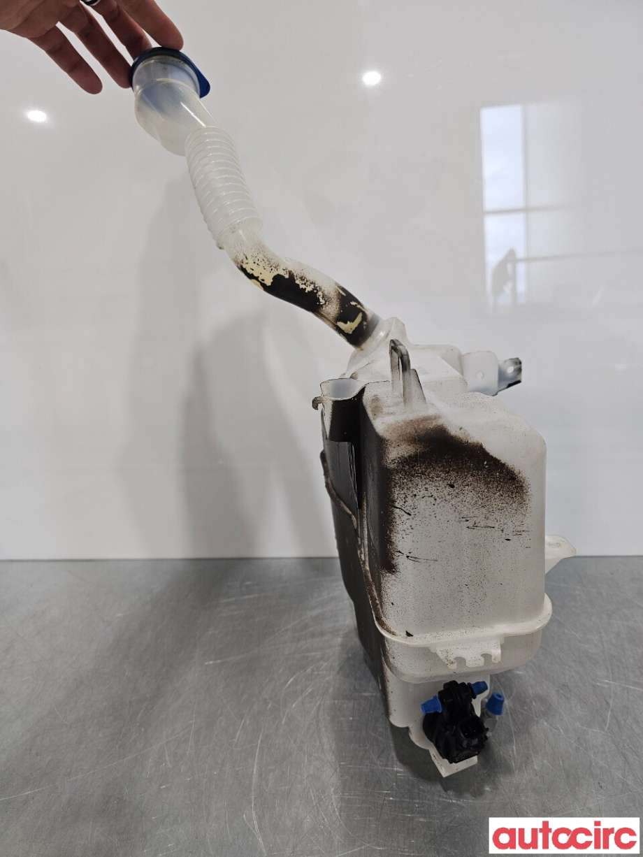 Spylertank til Mazda 3 2013-2016 (Type III, Fase 1)  (MAZDA|GHP9-67-481A||GHP967480)