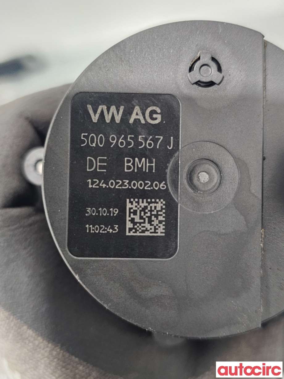 Sirkulasjonspumpe til VW Passat 2015-2019 (Fase 1) (B8) (B8) (VOLKSWAGEN|5Q0965561B||5Q0965567J)