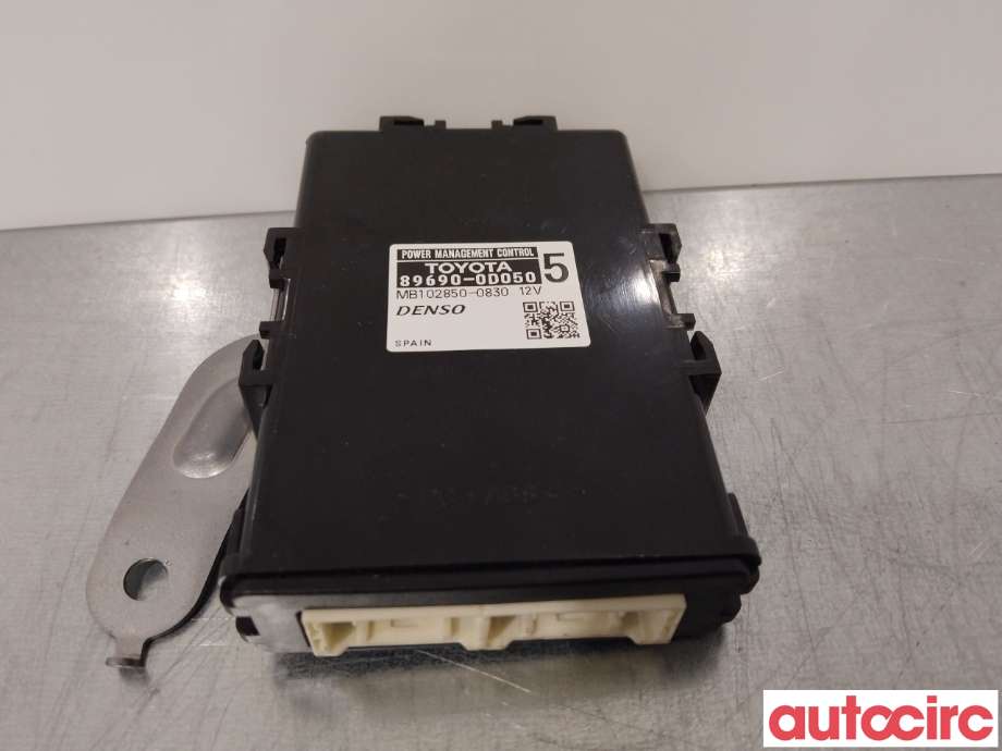Styreenhet diverse til Toyota Yaris 2012-2014 (Type III, Fase 1)  (TOYOTA|896900D050)