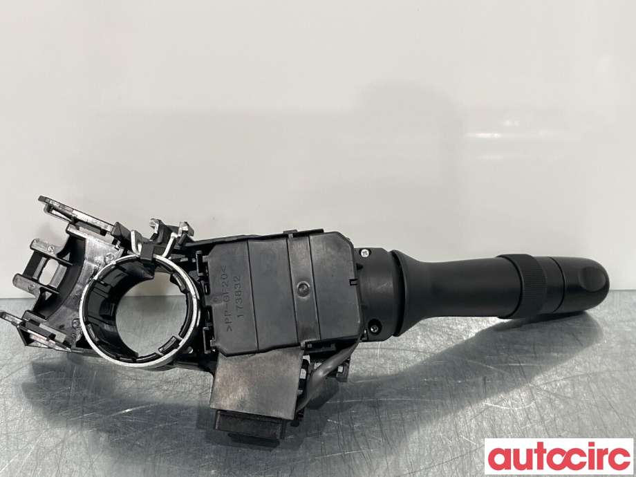 Bryter blink til Toyota Yaris 2012-2014 (Type III, Fase 1)  (TOYOTA|8414002321)