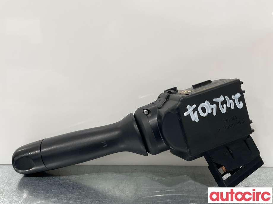 Bryter visker til Toyota Yaris 2012-2014 (Type III, Fase 1)  (TOYOTA|846520D040)