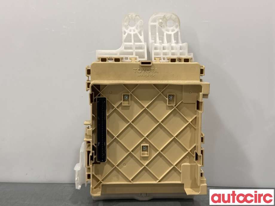 Sikringsboks til Toyota Auris 2015-2019 (Type II, Fase 2)  (TOYOTA|8273012X70||82730-12X70A)