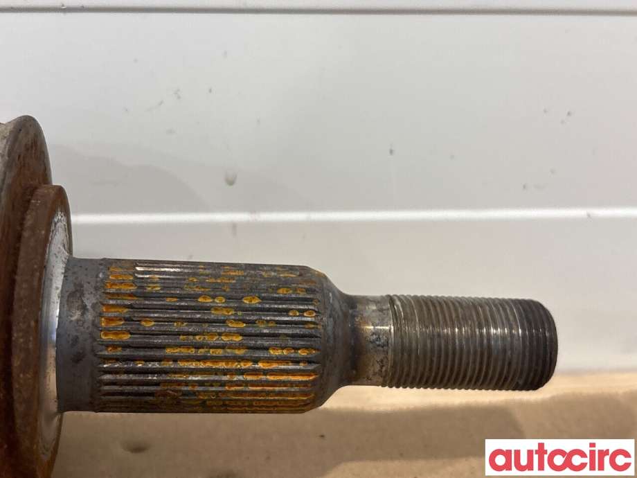 Drivaksel venstre bak til VW Transporter / Caravelle 2015-2019 (T6) (T6) (VOLKSWAGEN|7E0501201B|7E0501201C)