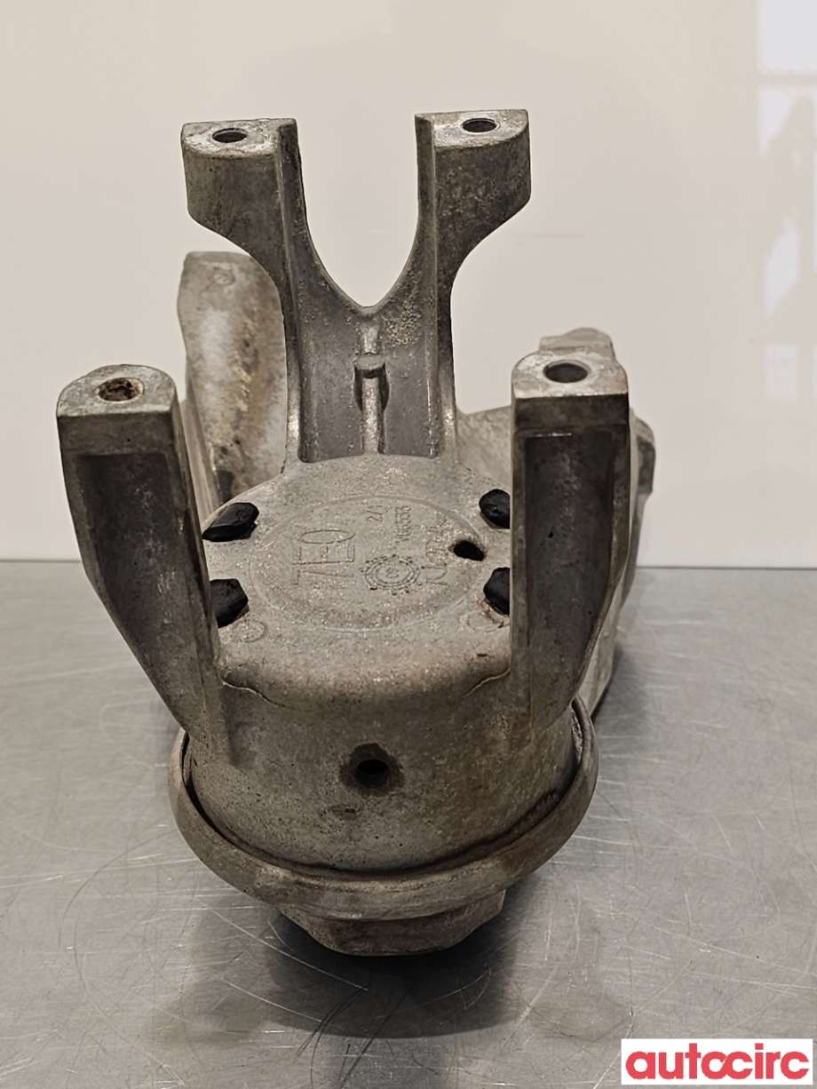 Motorfeste til VW Transporter / Caravelle 2009-2015 (Fase 2) (T5) (T5) (VOLKSWAGEN|7E0199370A)