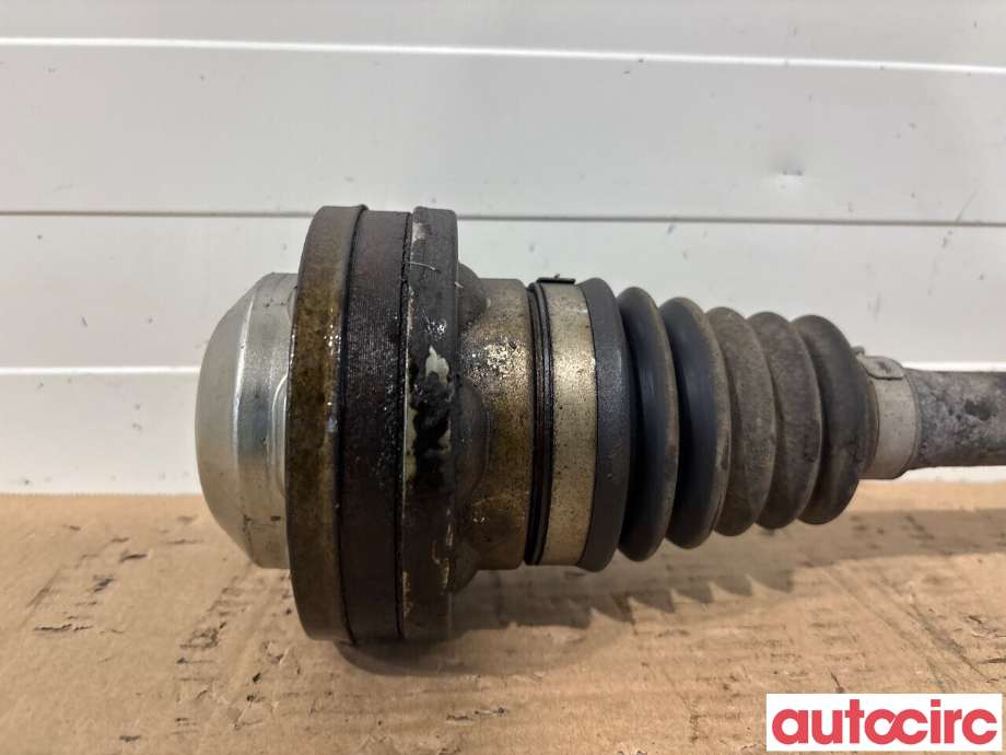 Drivaksel venstre foran til VW Caddy 2010-2015 (Type III, Fase 2)  (VOLKSWAGEN|3AA407451X||3AA407271)