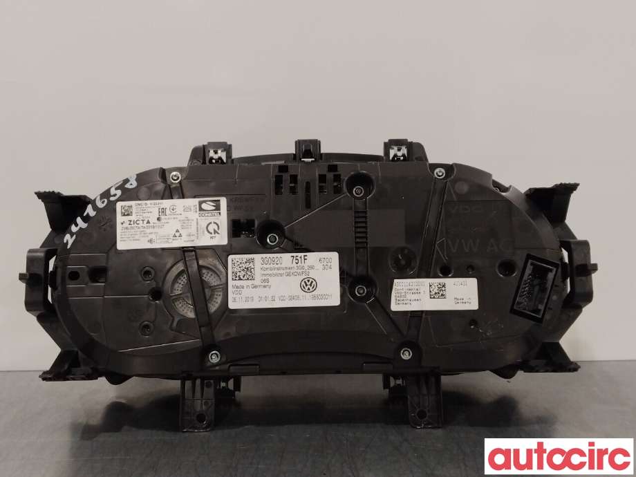 Instrumentpanel til VW Passat 2015-2019 (Fase 1) (B8) (B8) (VOLKSWAGEN|3G0920751F)