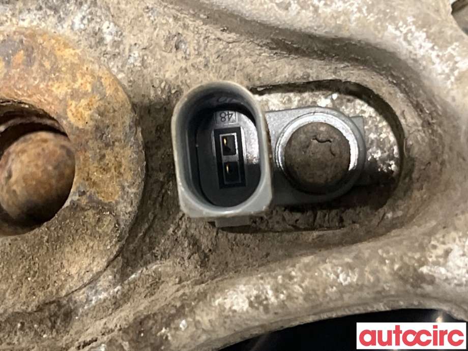 Hjulspindel høyre bak til VW Passat 2015-2019 (Fase 1) (B8) (B8) (VOLKSWAGEN|3Q0505434F||3Q0505434H)